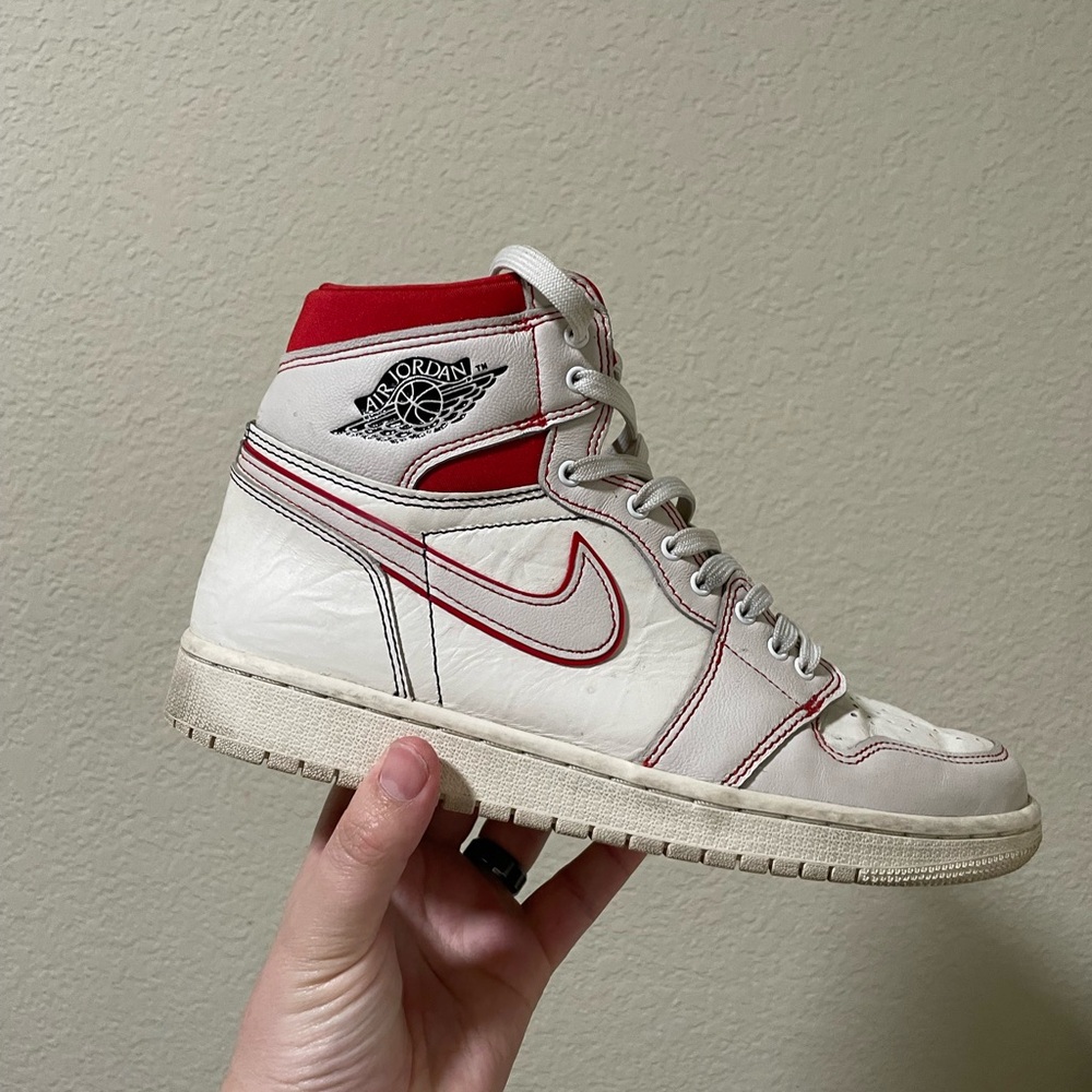 Jordan retro 1 high phantom🔥